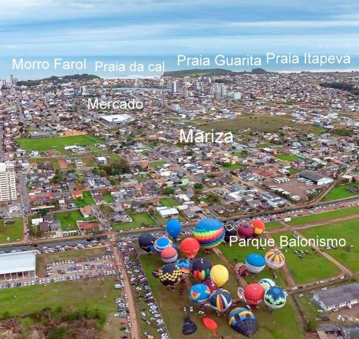 Kitnet K1 Em Torres-Rs - Na Mais Bela Praia Gaucha - Cozinha - Banheiro - Ar Condicionado - Smart Tv 32' - Wi-Fi - Anfitria Superhost No Bnb ภายนอก รูปภาพ