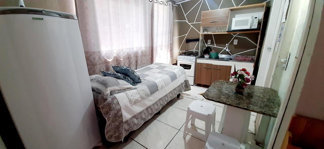 Kitnet K1 Em Torres-Rs - Na Mais Bela Praia Gaucha - Cozinha - Banheiro - Ar Condicionado - Smart Tv 32' - Wi-Fi - Anfitria Superhost No Bnb ภายนอก รูปภาพ