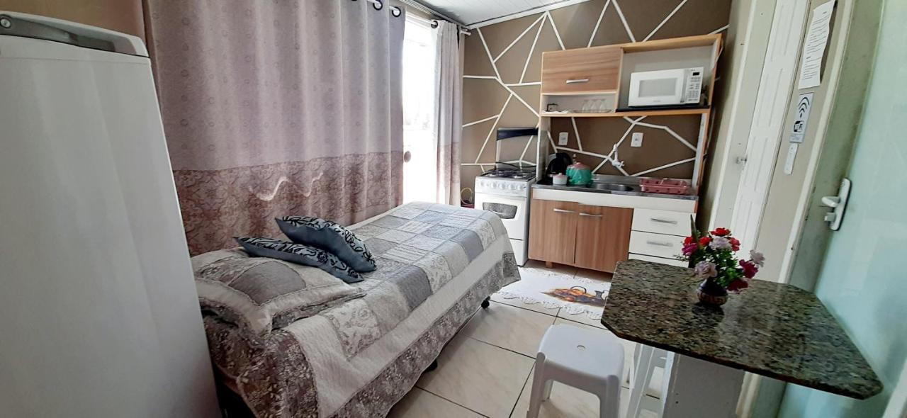 Kitnet K1 Em Torres-Rs - Na Mais Bela Praia Gaucha - Cozinha - Banheiro - Ar Condicionado - Smart Tv 32' - Wi-Fi - Anfitria Superhost No Bnb ภายนอก รูปภาพ