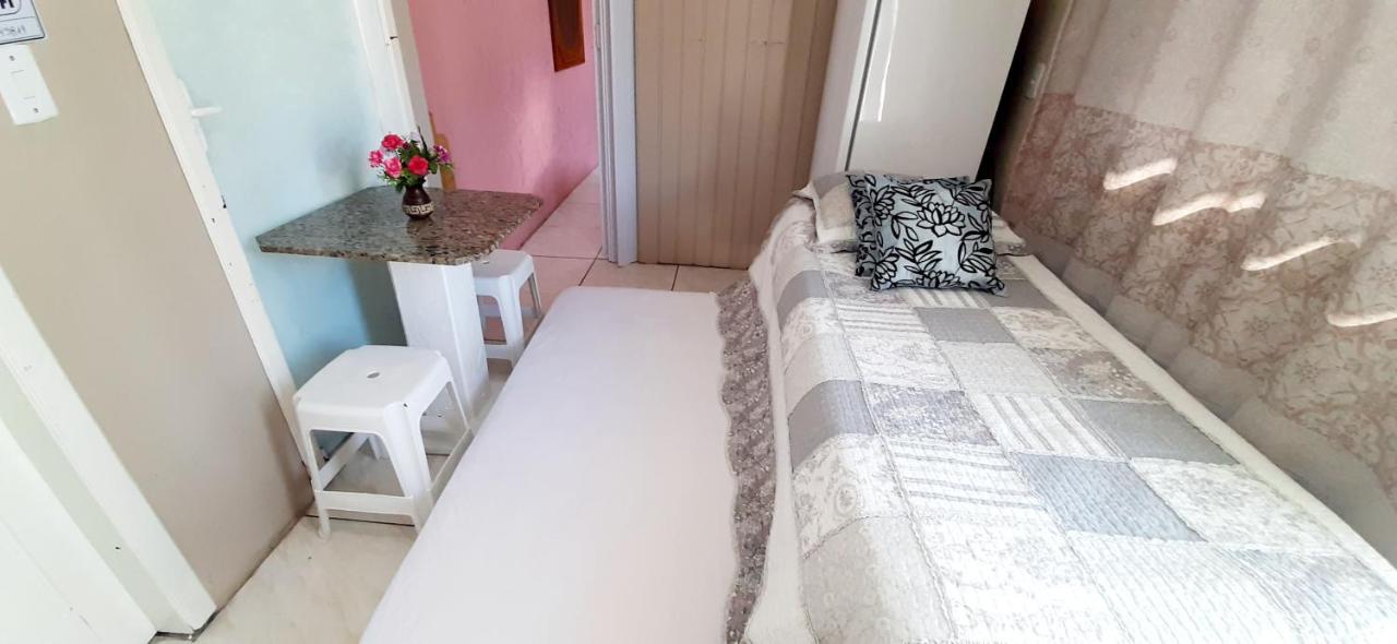 Kitnet K1 Em Torres-Rs - Na Mais Bela Praia Gaucha - Cozinha - Banheiro - Ar Condicionado - Smart Tv 32' - Wi-Fi - Anfitria Superhost No Bnb ภายนอก รูปภาพ