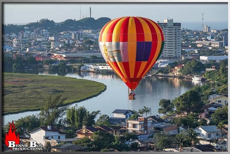 Kitnet K1 Em Torres-Rs - Na Mais Bela Praia Gaucha - Cozinha - Banheiro - Ar Condicionado - Smart Tv 32' - Wi-Fi - Anfitria Superhost No Bnb ภายนอก รูปภาพ